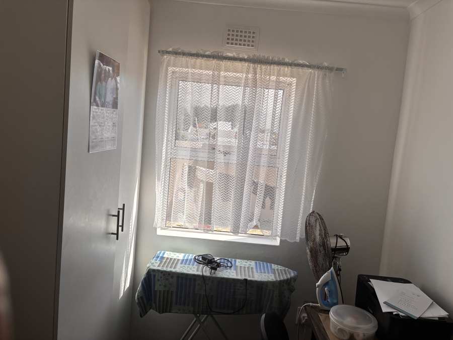 To Let 3 Bedroom Property for Rent in Muizenberg Western Cape